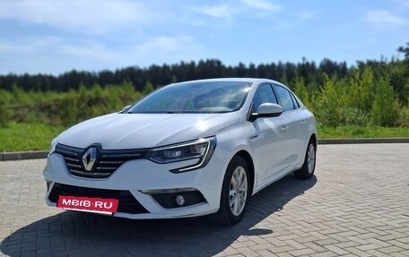 Renault Megane IV, 2020 год, 1 780 000 рублей, 2 фотография