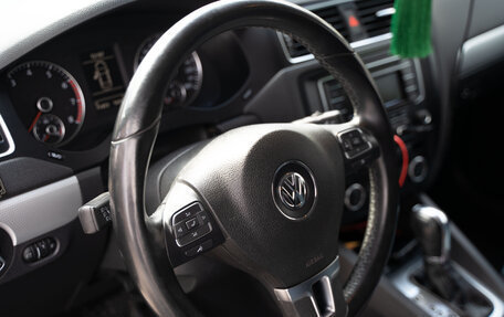 Volkswagen Jetta VI, 2013 год, 1 530 000 рублей, 14 фотография