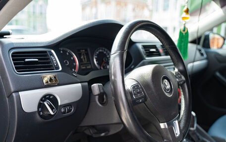 Volkswagen Jetta VI, 2013 год, 1 530 000 рублей, 21 фотография
