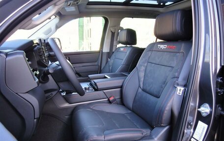 Toyota Sequoia, 2025 год, 14 750 000 рублей, 14 фотография