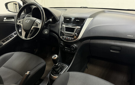 Hyundai Solaris II рестайлинг, 2014 год, 850 000 рублей, 12 фотография