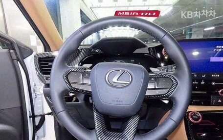 Lexus NX, 2024 год, 5 468 000 рублей, 9 фотография