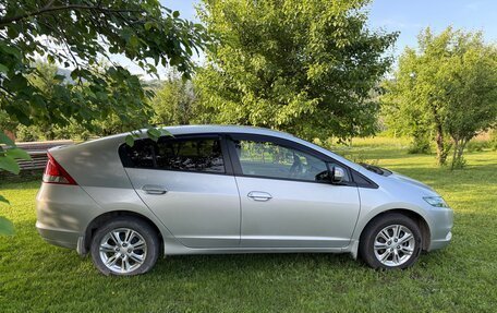 Honda Insight II рестайлинг, 2009 год, 970 000 рублей, 3 фотография