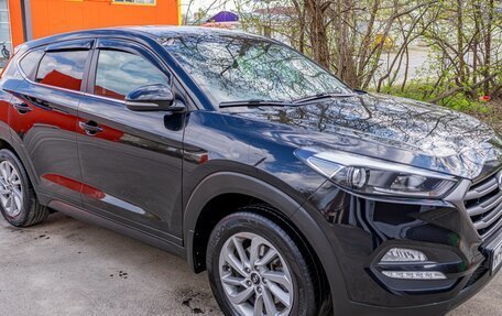 Hyundai Tucson III, 2017 год, 1 870 000 рублей, 2 фотография