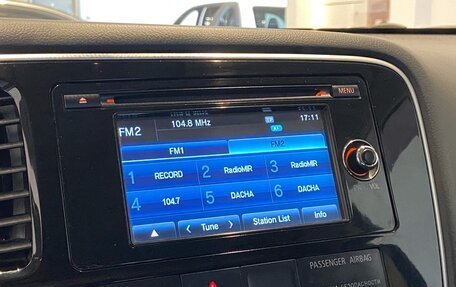 Mitsubishi Outlander III рестайлинг 3, 2015 год, 1 975 000 рублей, 14 фотография