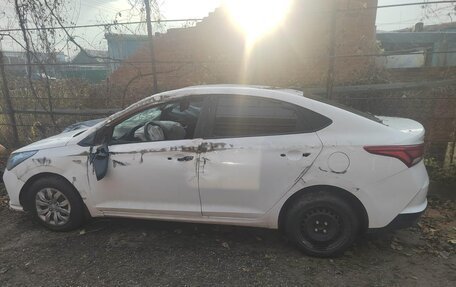 Hyundai Solaris II рестайлинг, 2021 год, 907 800 рублей, 5 фотография
