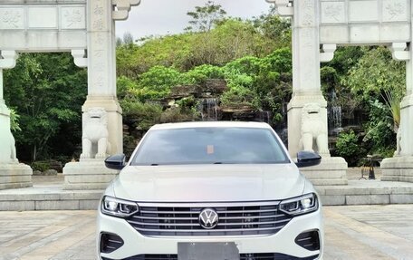 Volkswagen Lavida, 2022 год, 1 640 000 рублей, 2 фотография