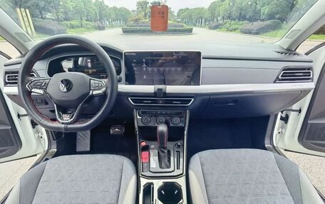 Volkswagen Lavida, 2022 год, 1 640 000 рублей, 16 фотография