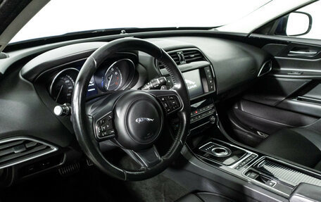 Jaguar XE I рестайлинг, 2015 год, 1 749 898 рублей, 11 фотография