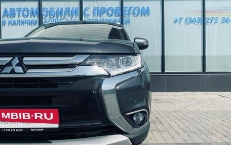 Mitsubishi Outlander III рестайлинг 3, 2017 год, 2 090 000 рублей, 9 фотография