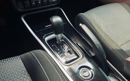 Mitsubishi Outlander III рестайлинг 3, 2017 год, 2 090 000 рублей, 14 фотография