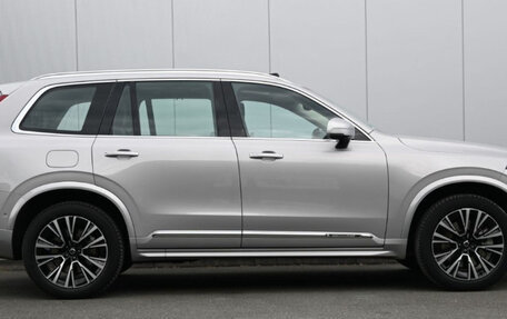 Volvo XC90 II рестайлинг, 2022 год, 4 650 000 рублей, 2 фотография