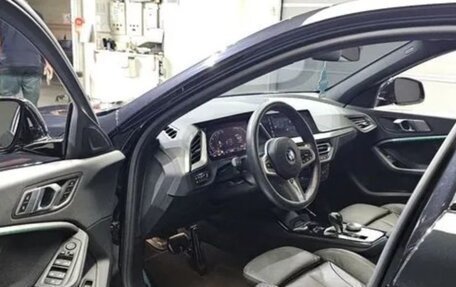 BMW 1 серия, 2022 год, 2 470 000 рублей, 9 фотография