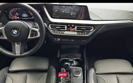 BMW 1 серия, 2022 год, 2 470 000 рублей, 10 фотография