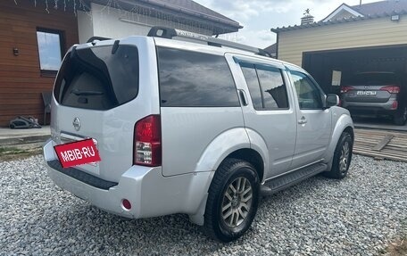 Nissan Pathfinder, 2006 год, 800 000 рублей, 2 фотография