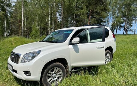 Toyota Land Cruiser Prado 150 рестайлинг 2, 2011 год, 3 100 000 рублей, 9 фотография