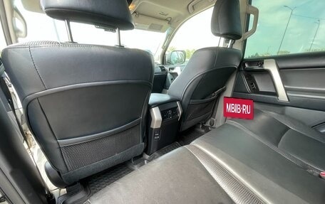 Toyota Land Cruiser Prado 150 рестайлинг 2, 2011 год, 3 100 000 рублей, 28 фотография