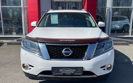 Nissan Pathfinder, 2014 год, 1 820 000 рублей, 2 фотография