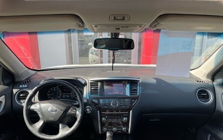 Nissan Pathfinder, 2014 год, 1 820 000 рублей, 18 фотография