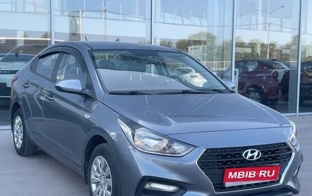 Hyundai Solaris II рестайлинг, 2017 год, 1 200 000 рублей, 1 фотография