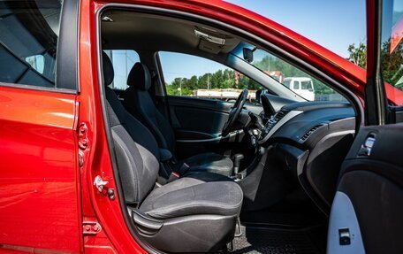 Hyundai Solaris II рестайлинг, 2012 год, 750 000 рублей, 10 фотография