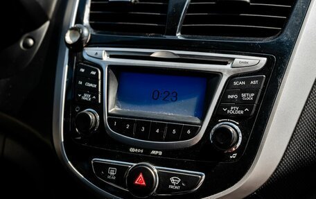 Hyundai Solaris II рестайлинг, 2012 год, 750 000 рублей, 19 фотография