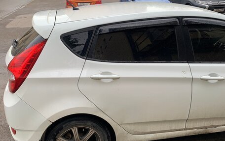 Hyundai Solaris II рестайлинг, 2012 год, 550 000 рублей, 3 фотография