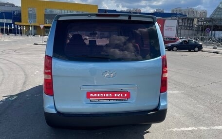 Hyundai Grand Starex Grand Starex I рестайлинг 2, 2011 год, 1 830 000 рублей, 4 фотография