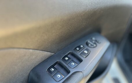 Hyundai Solaris II рестайлинг, 2019 год, 1 425 000 рублей, 10 фотография