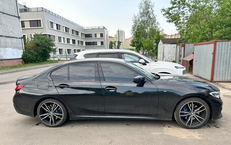 BMW 3 серия, 2019 год, 3 300 000 рублей, 3 фотография