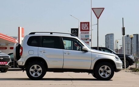 Chevrolet Niva I рестайлинг, 2019 год, 849 000 рублей, 4 фотография