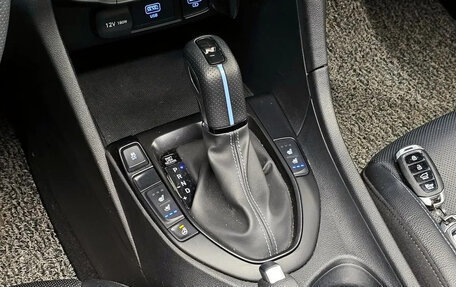 Hyundai Veloster II, 2022 год, 1 300 000 рублей, 3 фотография
