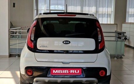KIA Soul II рестайлинг, 2018 год, 1 220 000 рублей, 5 фотография