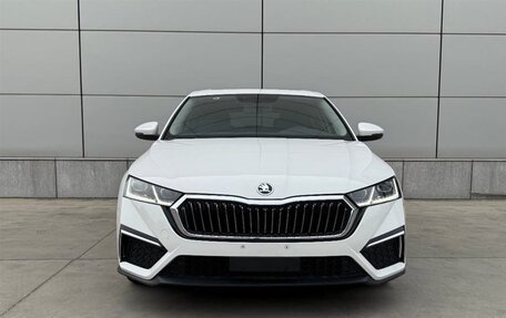 Skoda Octavia IV, 2022 год, 1 760 000 рублей, 2 фотография