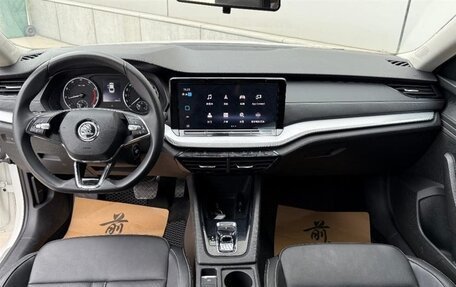 Skoda Octavia IV, 2022 год, 1 760 000 рублей, 8 фотография