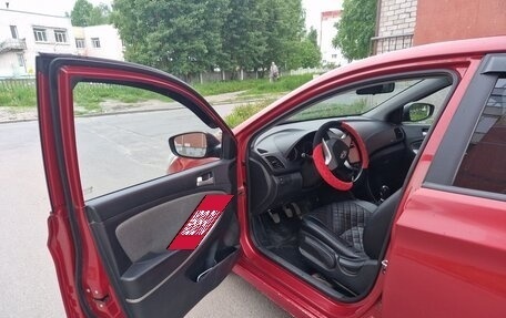 Hyundai Solaris II рестайлинг, 2011 год, 620 000 рублей, 5 фотография
