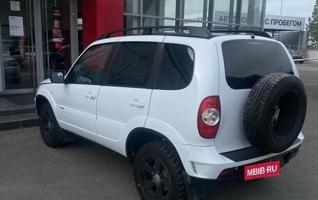 Chevrolet Niva I рестайлинг, 2016 год, 715 000 рублей, 6 фотография