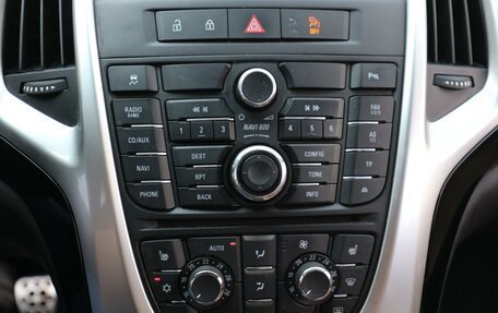 Opel Astra J, 2013 год, 860 000 рублей, 17 фотография