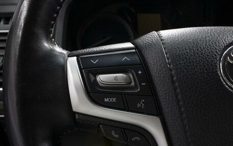 Toyota Land Cruiser Prado 150 рестайлинг 2, 2021 год, 8 100 000 рублей, 19 фотография