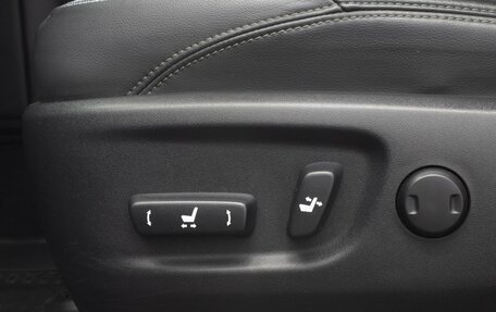 Toyota Land Cruiser Prado 150 рестайлинг 2, 2021 год, 8 100 000 рублей, 21 фотография