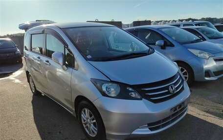 Honda Freed I, 2010 год, 985 000 рублей, 4 фотография