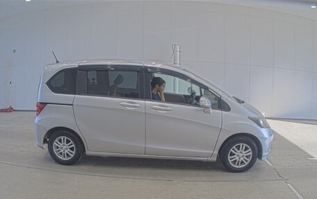 Honda Freed I, 2010 год, 985 000 рублей, 5 фотография