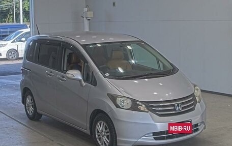 Honda Freed I, 2010 год, 985 000 рублей, 3 фотография