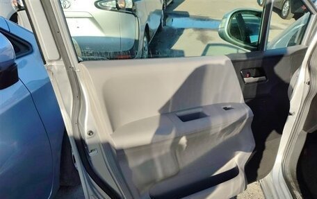 Honda Freed I, 2010 год, 985 000 рублей, 27 фотография