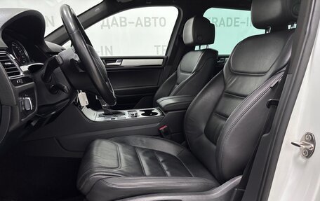 Volkswagen Touareg III, 2012 год, 2 050 000 рублей, 10 фотография