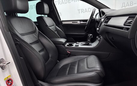 Volkswagen Touareg III, 2012 год, 2 050 000 рублей, 12 фотография
