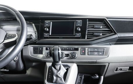 Volkswagen Caravelle T6 рестайлинг, 2021 год, 5 263 000 рублей, 15 фотография