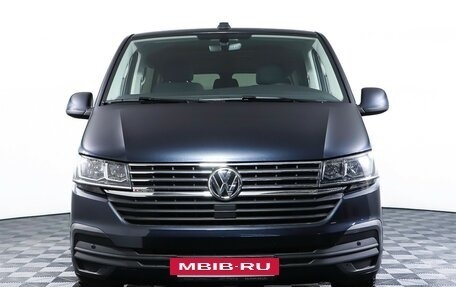 Volkswagen Caravelle T6 рестайлинг, 2021 год, 5 263 000 рублей, 2 фотография