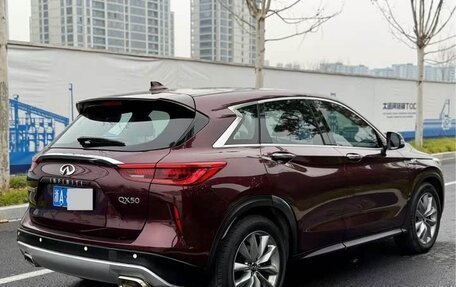 Infiniti QX50 II, 2022 год, 2 600 000 рублей, 5 фотография