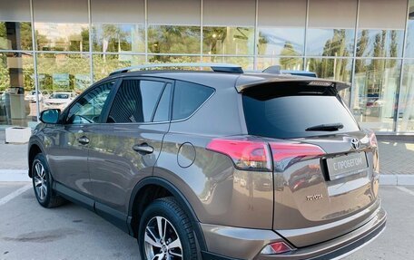 Toyota RAV4, 2016 год, 2 410 000 рублей, 7 фотография